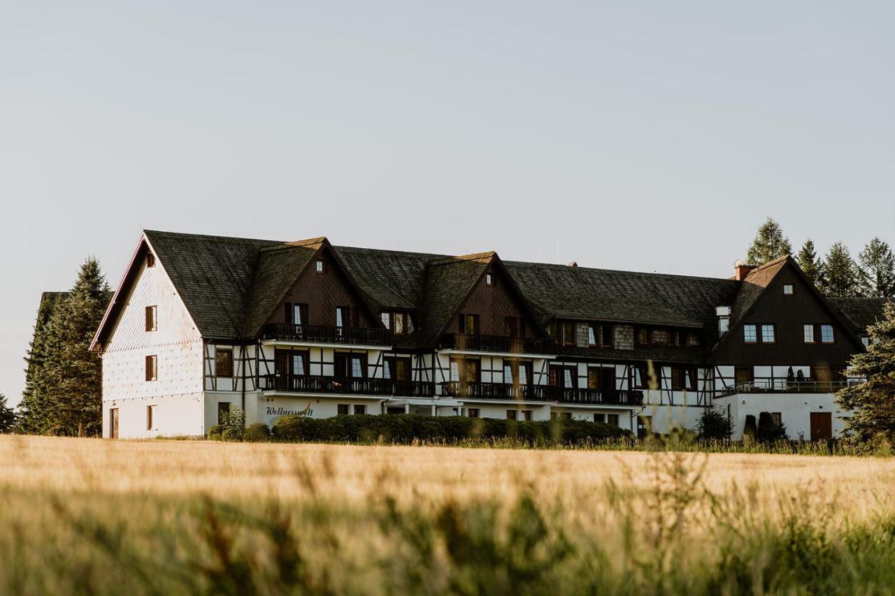 Waldhotel Kreuztanne Sayda Eksteriør bilde